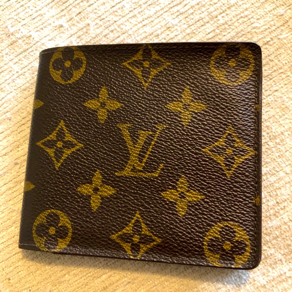 Authentic Louis Vuitton Bifold Wallet